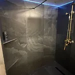 Bed & Breakfast Carul Cu Flori Craiova