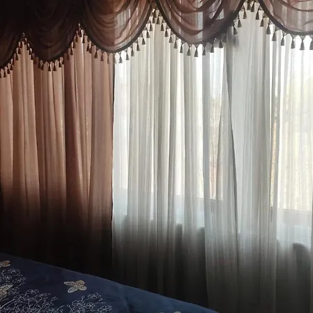 Bed and Breakfast Carul Cu Flori Κραϊόβα